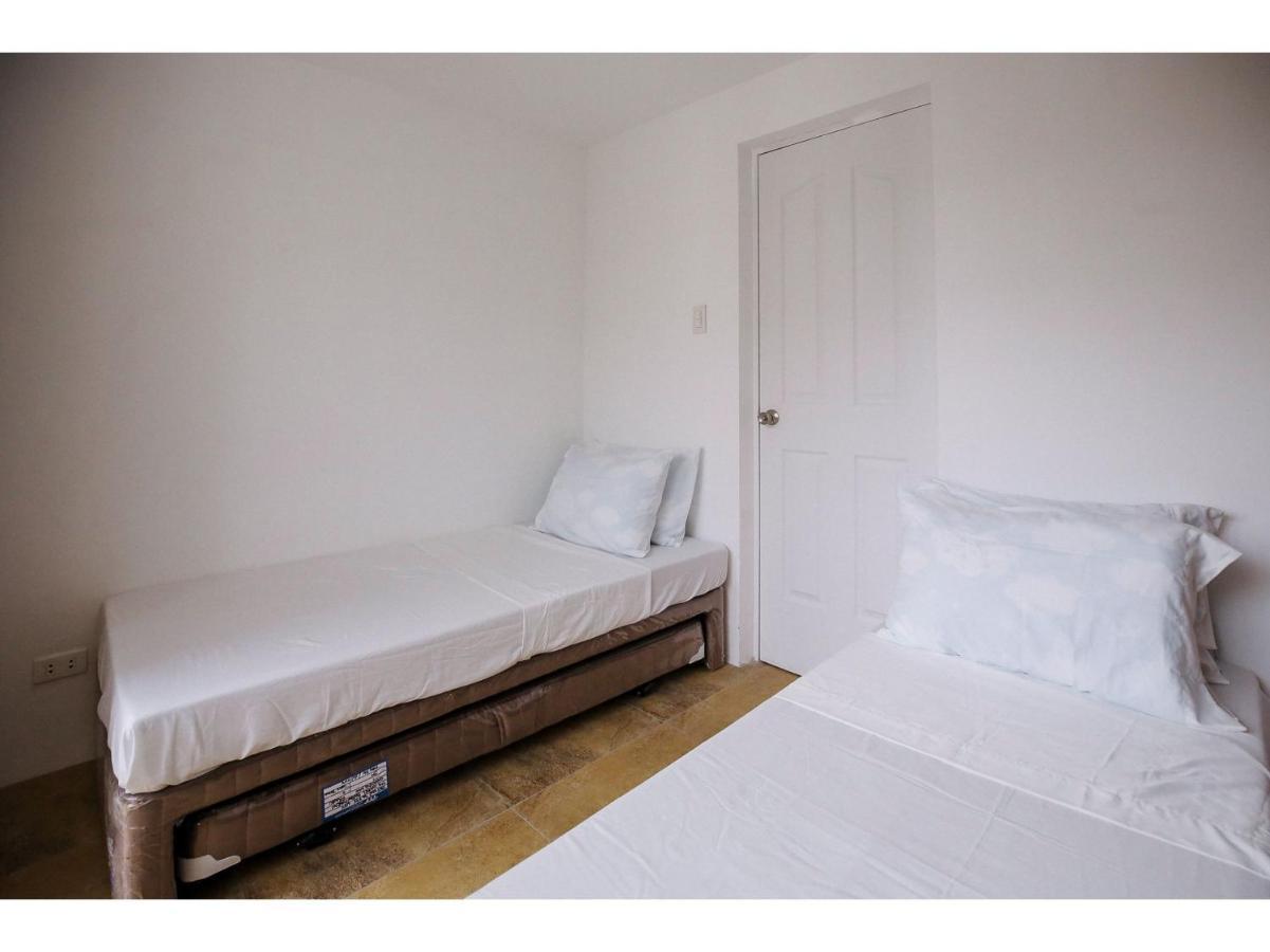 Oyo 789 Abn Residences Bacolod Bagian luar foto